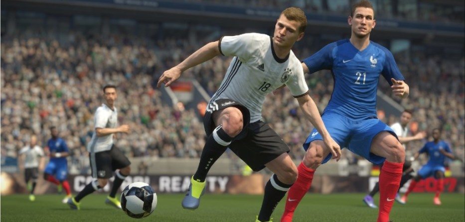 Konami annuncia Pro Evolution Soccer 2017