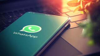 WhatsApp posticipa data accettare nuovi termini privacy
