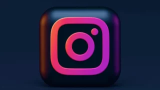 perché Instagram visualizziamo seconda foto caroselli prima.