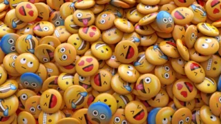 Truffa delle emoji, cos’è e come evitarla